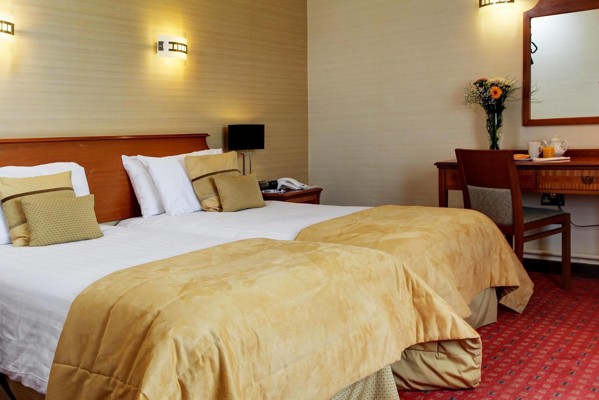 Best Western Aberavon Beach Hotel Port Talbot Eksteriør bilde